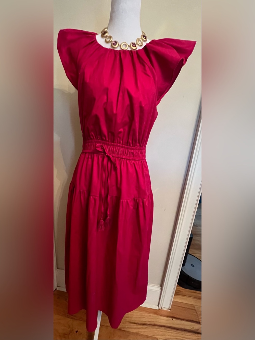 Maggy London Roberta Midi Dress.  NWT. Size: 6. Retail: $139. Asking; $79.
